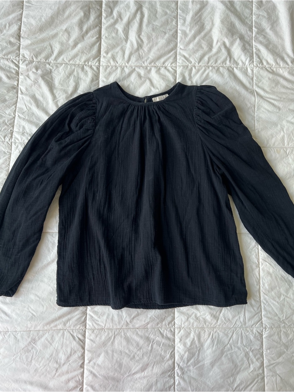 Universal Thread Black Puff Sleeve Round Neck Top